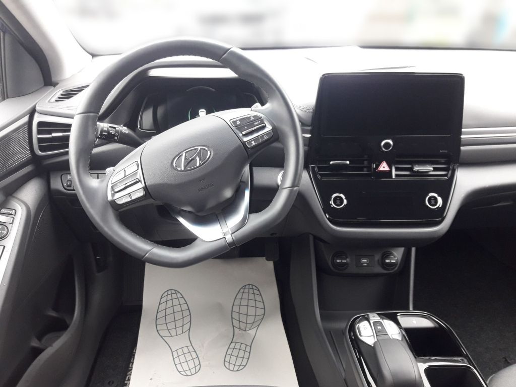 Fahrzeugabbildung Hyundai IONIQ Facelift Elektro Style SD (8-fach)