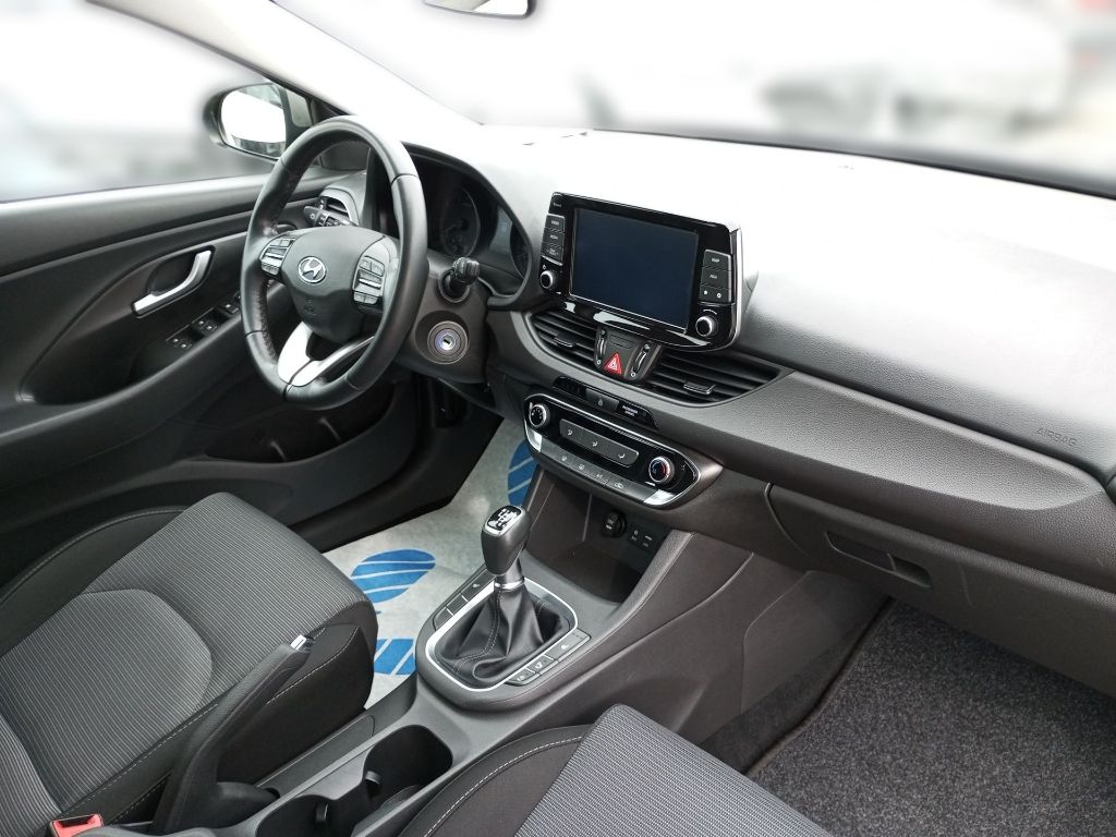 Fahrzeugabbildung Hyundai i30 1.0 Select Navi, Kamera, Sitzheizung (8fach)