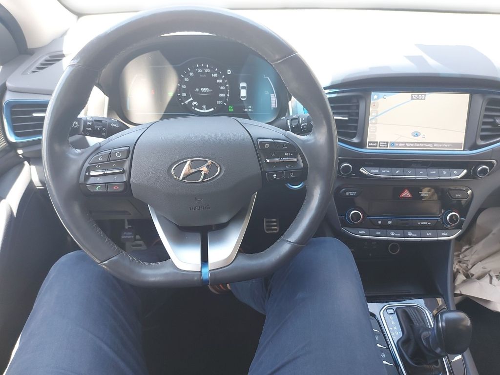 Fahrzeugabbildung Hyundai IONIQ HYBRID 1.6 Premium Leder Xenon Navi ACC