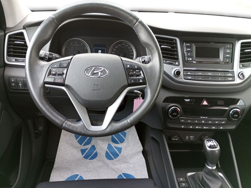 Fahrzeugabbildung Hyundai TUCSON 1.6 GDI 2WD Trend