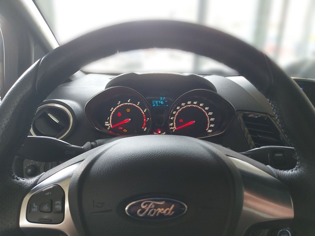 Fahrzeugabbildung Ford FIESTA 1,6 ST